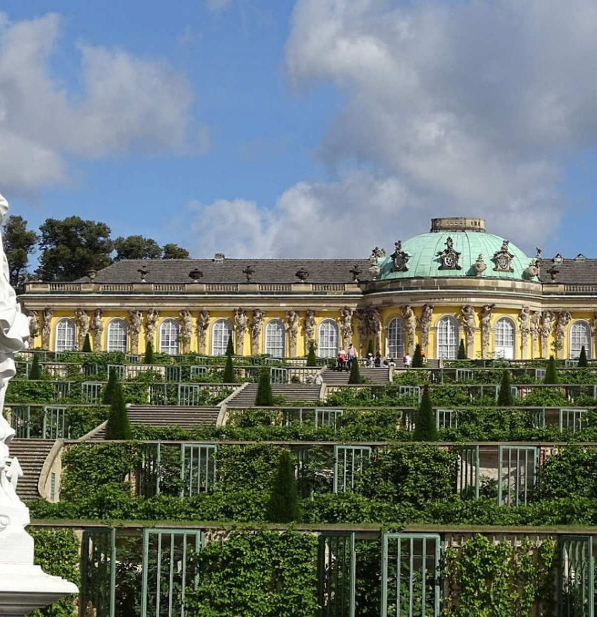 Sommersitz und Ruheoase – Schloss Sanssouci macht seinem Namen als Ort „ohne Sorgen“ alle Ehre.
