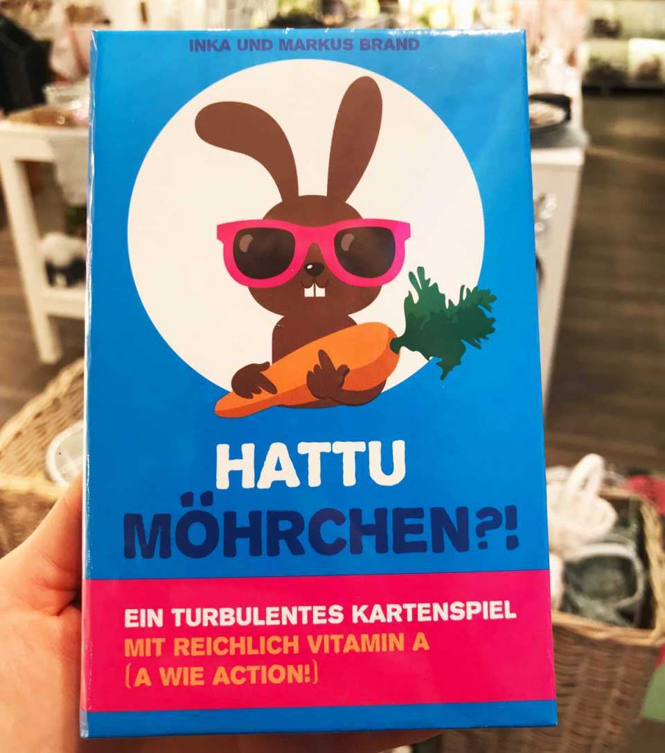 Ostern mit der ganzen Familie bedeutet Spiel und Spaß! Haben Sie das Kartenspiel „Hattu Möhrchen?!” bei DEPOT schon entdeckt?