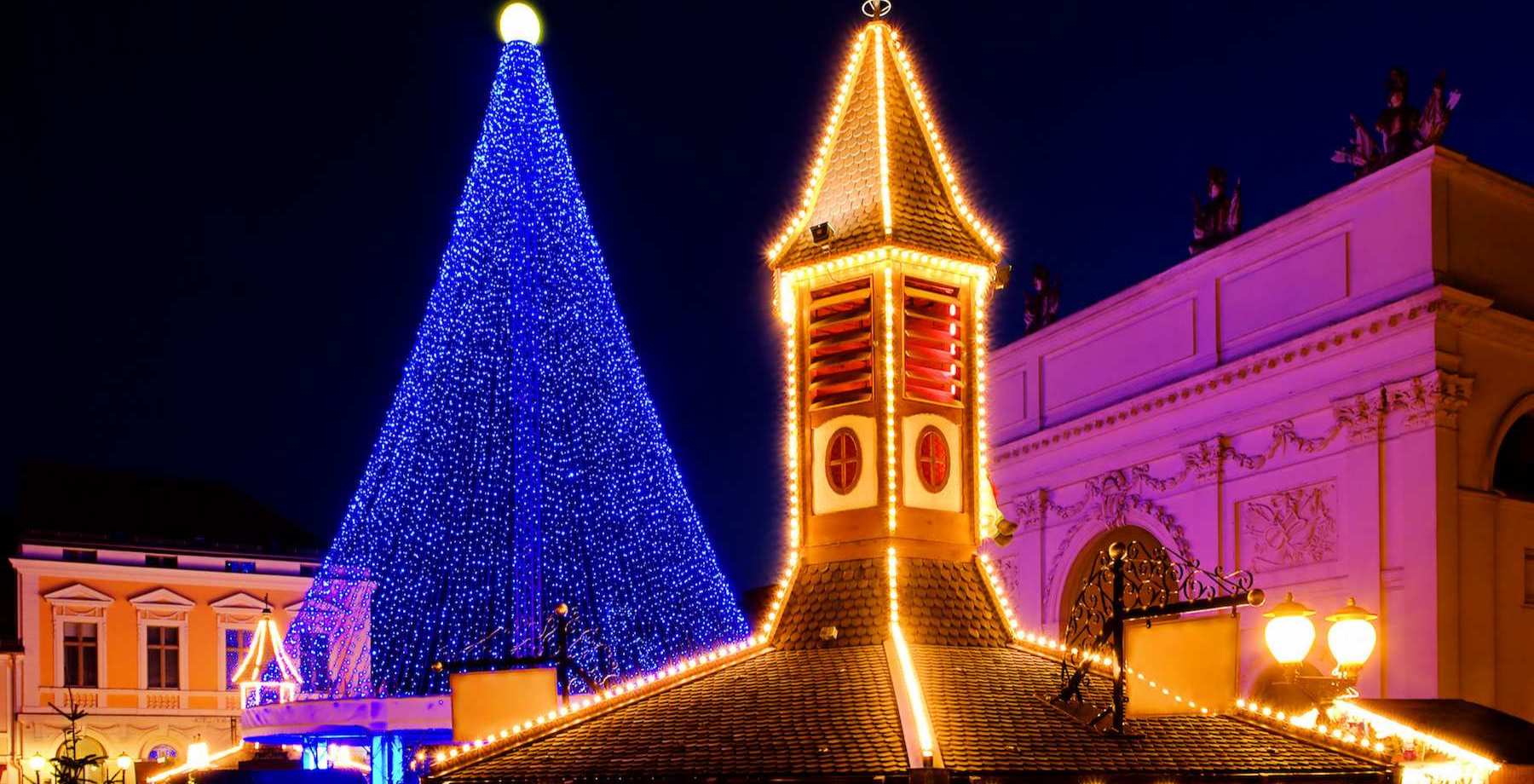Bis weit über die Stadtmauern bekannt und beliebt: Potsdams Weihnachtsmarkt „Blauer Lichterglanz”